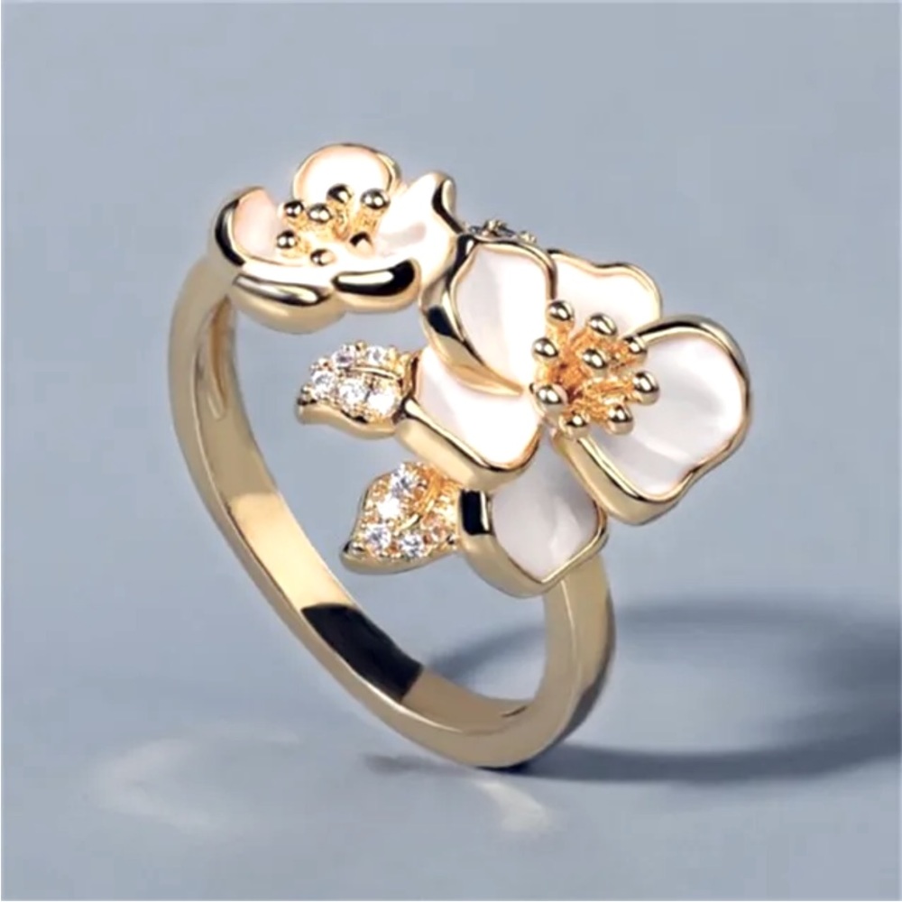 New Beautiful 18k Yellow Gold Over Silver Sapphire Flower Ring
